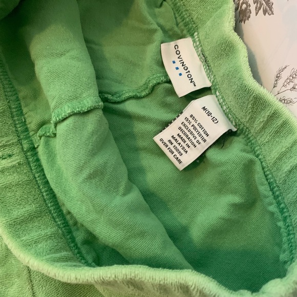 3 for $12 Juniors vintage green skirt with shorts size 10/12 - Picture 2 of 4